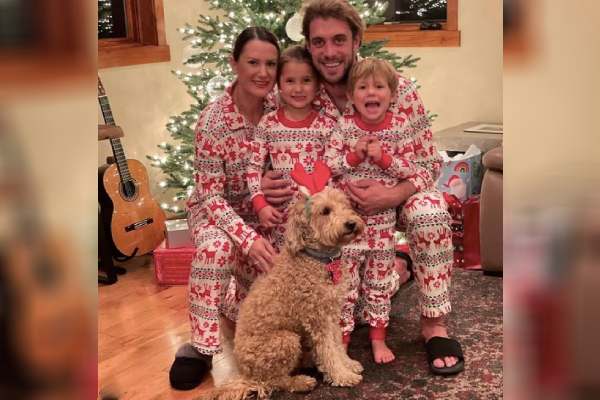 Anže is married to Ines Kopitar and has two children.