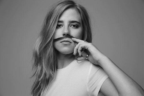 Taylor Dearden Biography - Actress And Bryan Cranston's Daughter