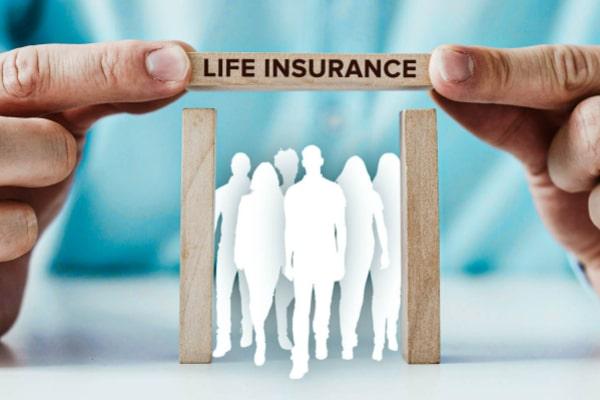 Top Celebrities Who Died Without A Proper Life Insurance and Estate Planning