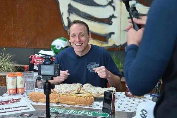 Joey Chestnut Biography - 14X Nathan's Hot Dog Eating Champion