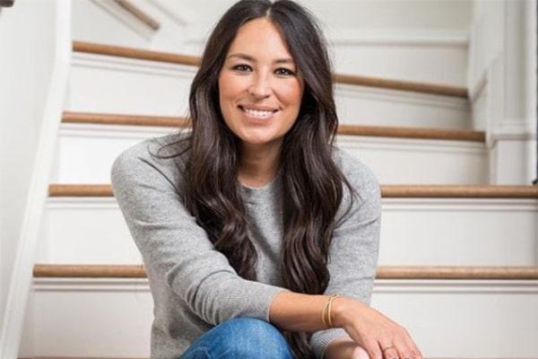 Joanna Gaines Biography - Businesswoman And Television Personality