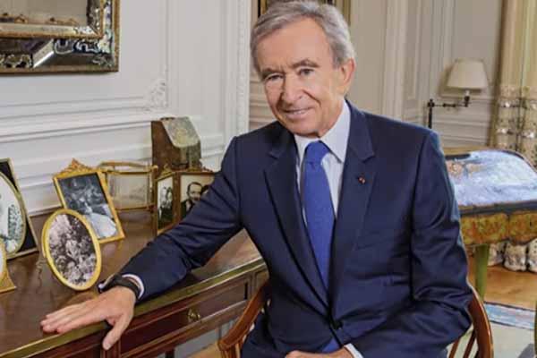 Bernard Arnault Honored for Contributions to Real Estate – WWD