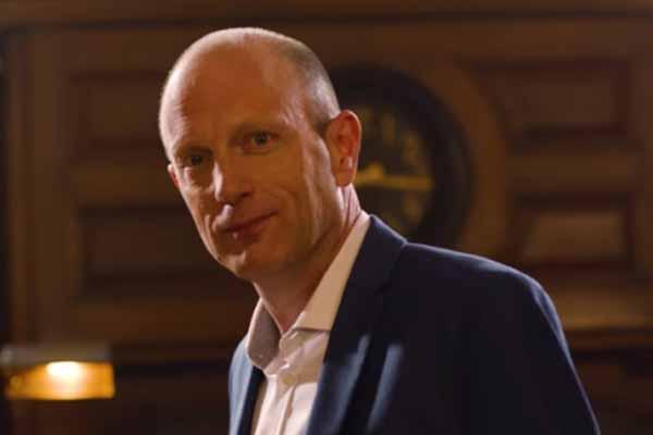 Peter Drury Biography - English Commentator