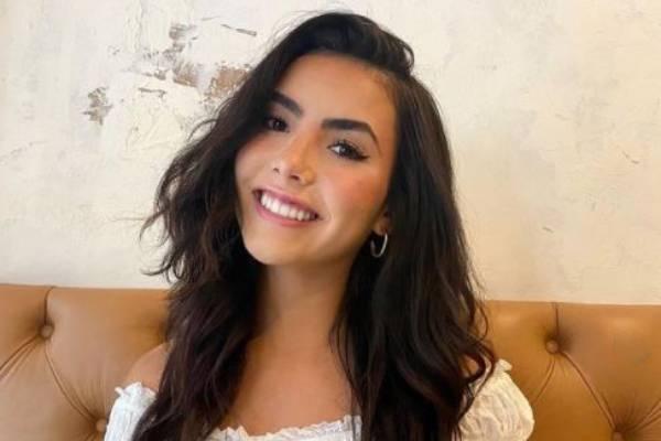 Andrea Botez Net Worth, Bio, Age, Height, Wiki [Updated 2022] in 2023