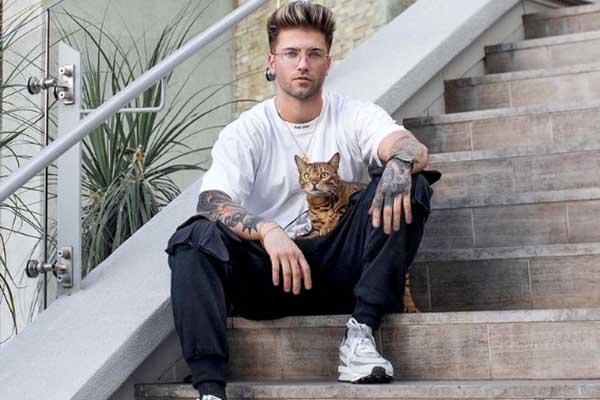 Daniel Silva Biography - Tattoo Artist