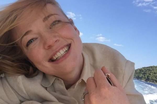 Sarah Snook Net Worth - Earns Six Figure Amount Per Episode?