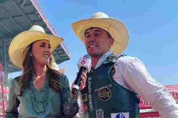 Daylon Swearingen Biography - 2022 PBR World Champion