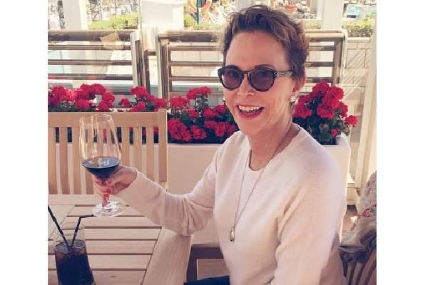 Vicki Iovine Biography - Author And Jimmy Iovine's Ex-Spouse