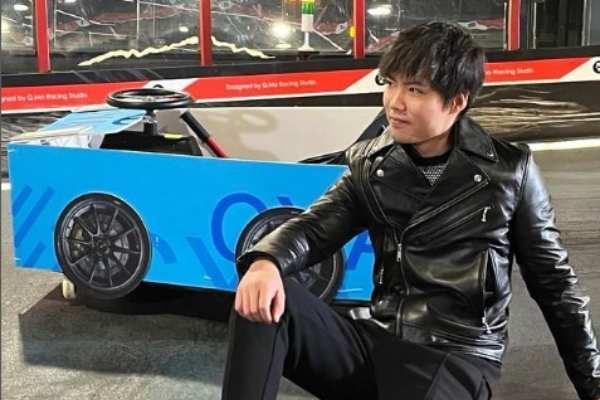 Ma Qinghua Biography - Shanghai-Born Race Car Driver