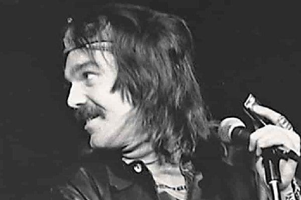 Captain Beefheart Biography - Late Singer-Songwriter
