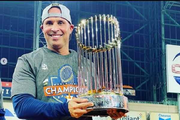 Joe Espada Biography - Puerto Rican Baseball Coach