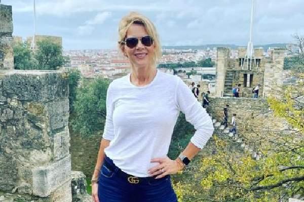 Julie Condra Biography - Actress And Priscilla Condra's Daughter