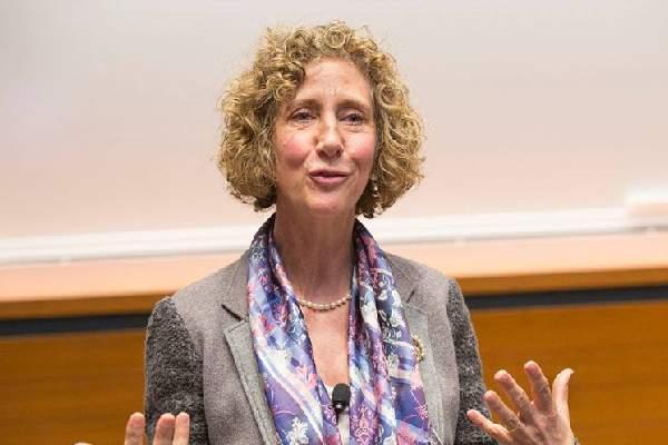 Victoria B. Mars Biography - American Billionaire