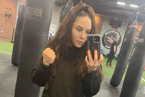 Jenny Savage Biography - BKFC Fighter