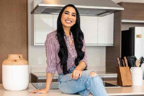 Stephanie Buttermore Biograhy - Net Worth, Age, Husband, Before