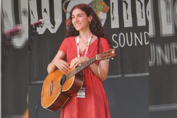 Bedouine Biography - American-Armenian Singer